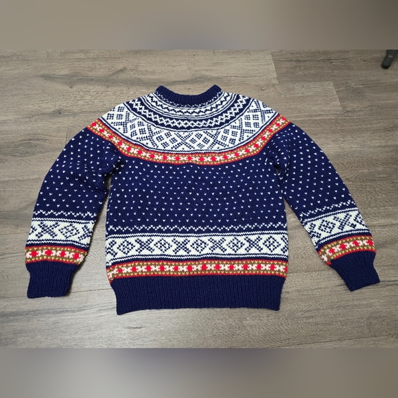 Sweaters - Hand Knit Chunky Crewneck Sweater Cottagecore Cabincore Ski Resort